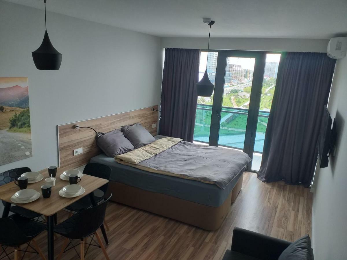 Batumi Beach Tower Екстер'єр фото