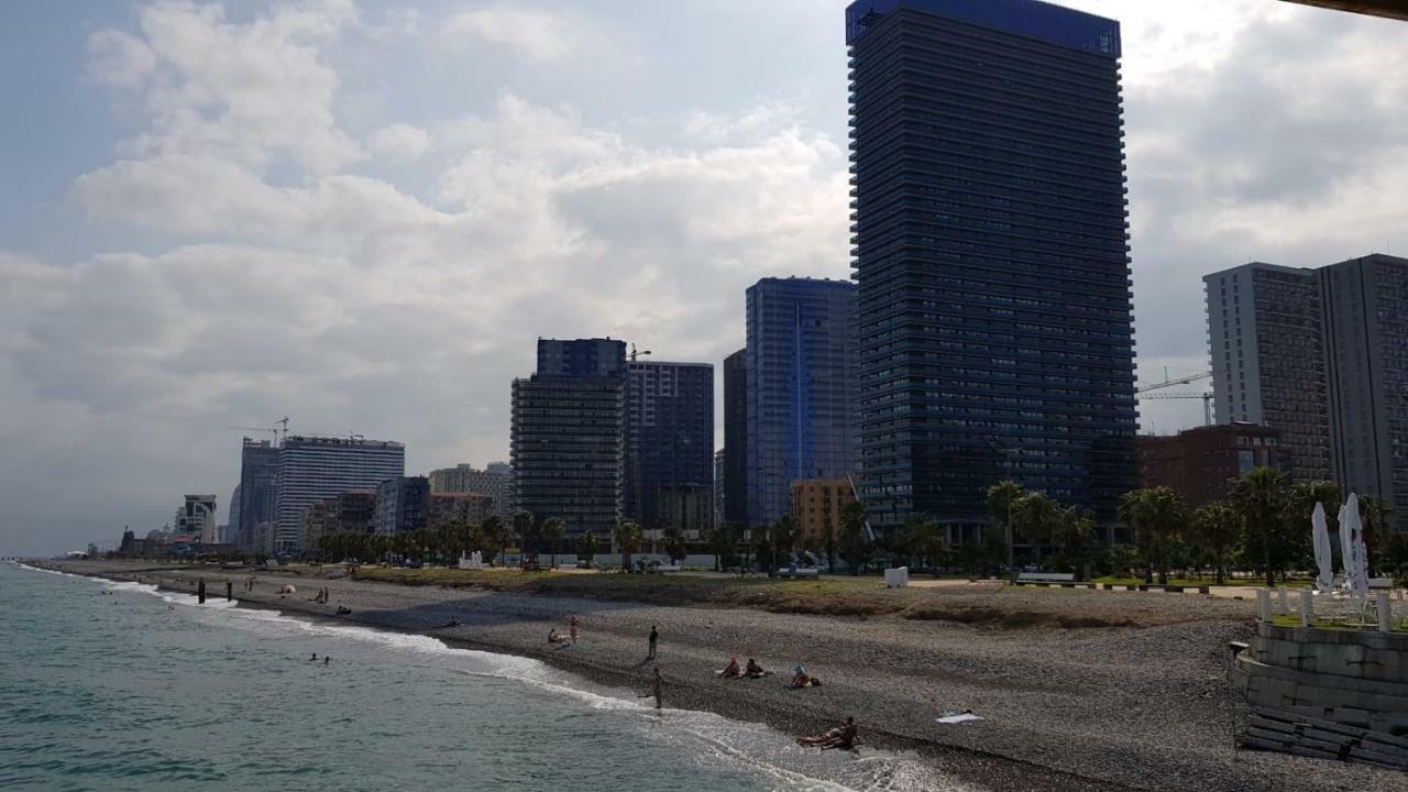 Batumi Beach Tower Екстер'єр фото